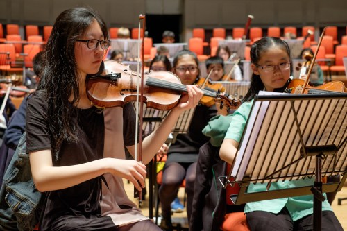 KES:KEHS Symphony Orchestra rehearsing Romany Wood at Symphony Hall (3), violins
